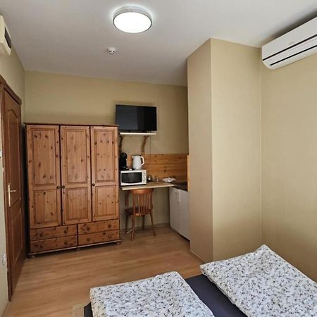 Rozsakert Apartmanhaz Hajdúszoboszló Zewnętrze zdjęcie