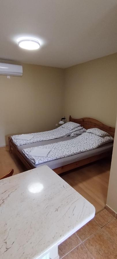 Rozsakert Apartmanhaz Hajdúszoboszló Zewnętrze zdjęcie