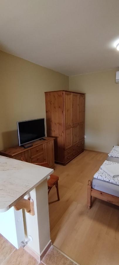 Rozsakert Apartmanhaz Hajdúszoboszló Zewnętrze zdjęcie