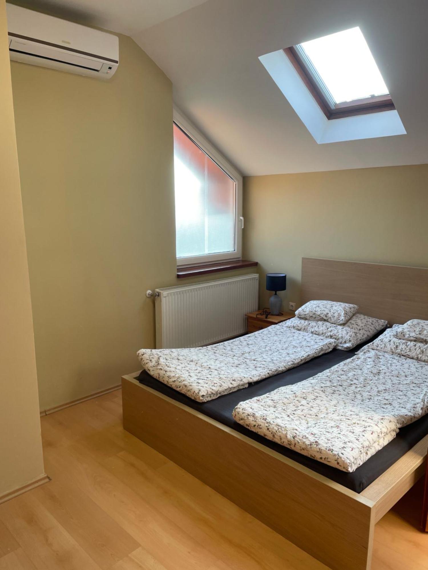 Rozsakert Apartmanhaz Hajdúszoboszló Zewnętrze zdjęcie