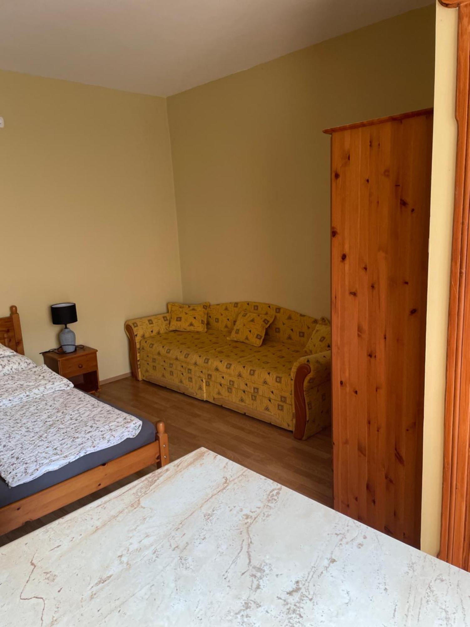 Rozsakert Apartmanhaz Hajdúszoboszló Zewnętrze zdjęcie