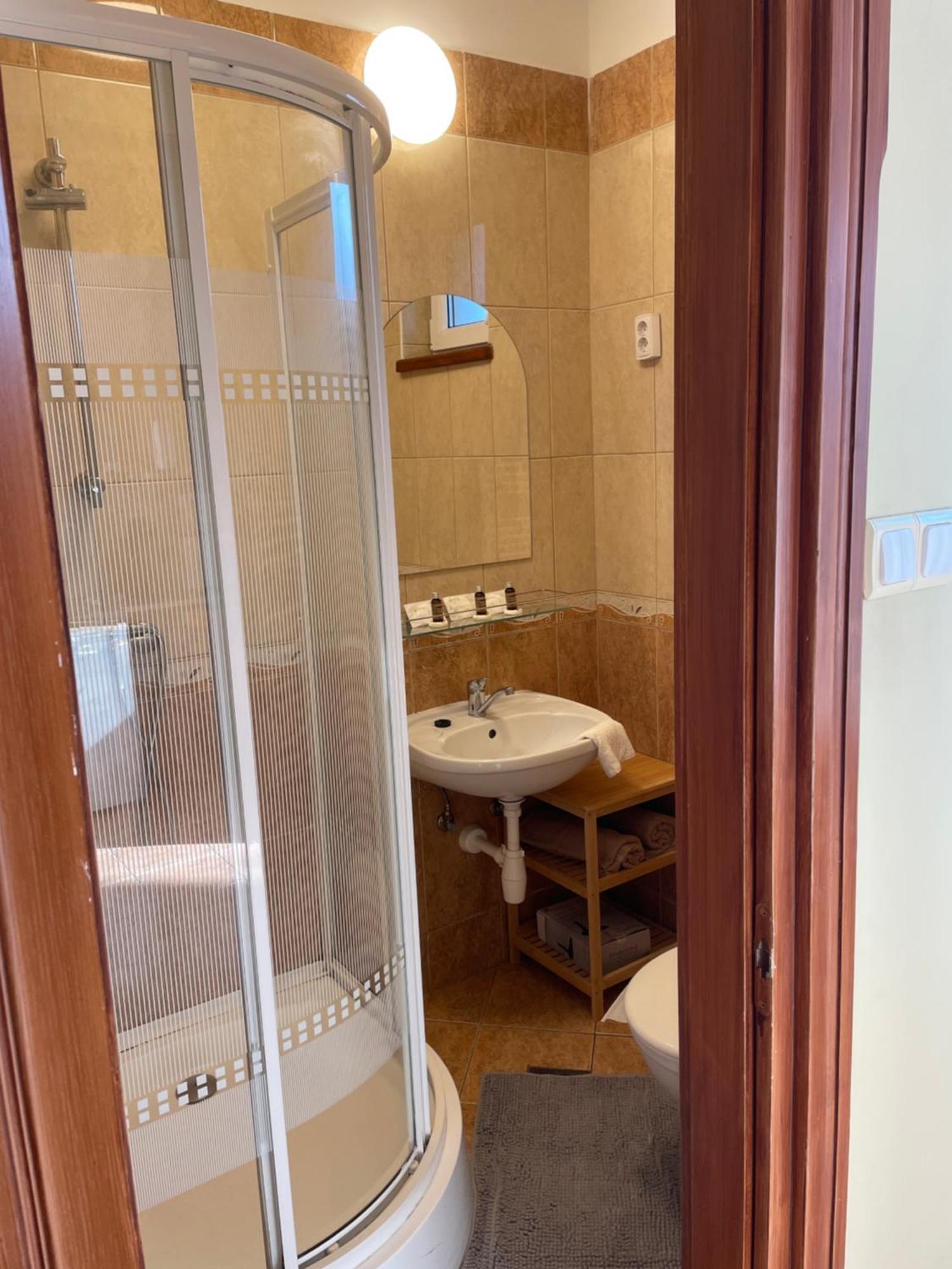 Rozsakert Apartmanhaz Hajdúszoboszló Zewnętrze zdjęcie