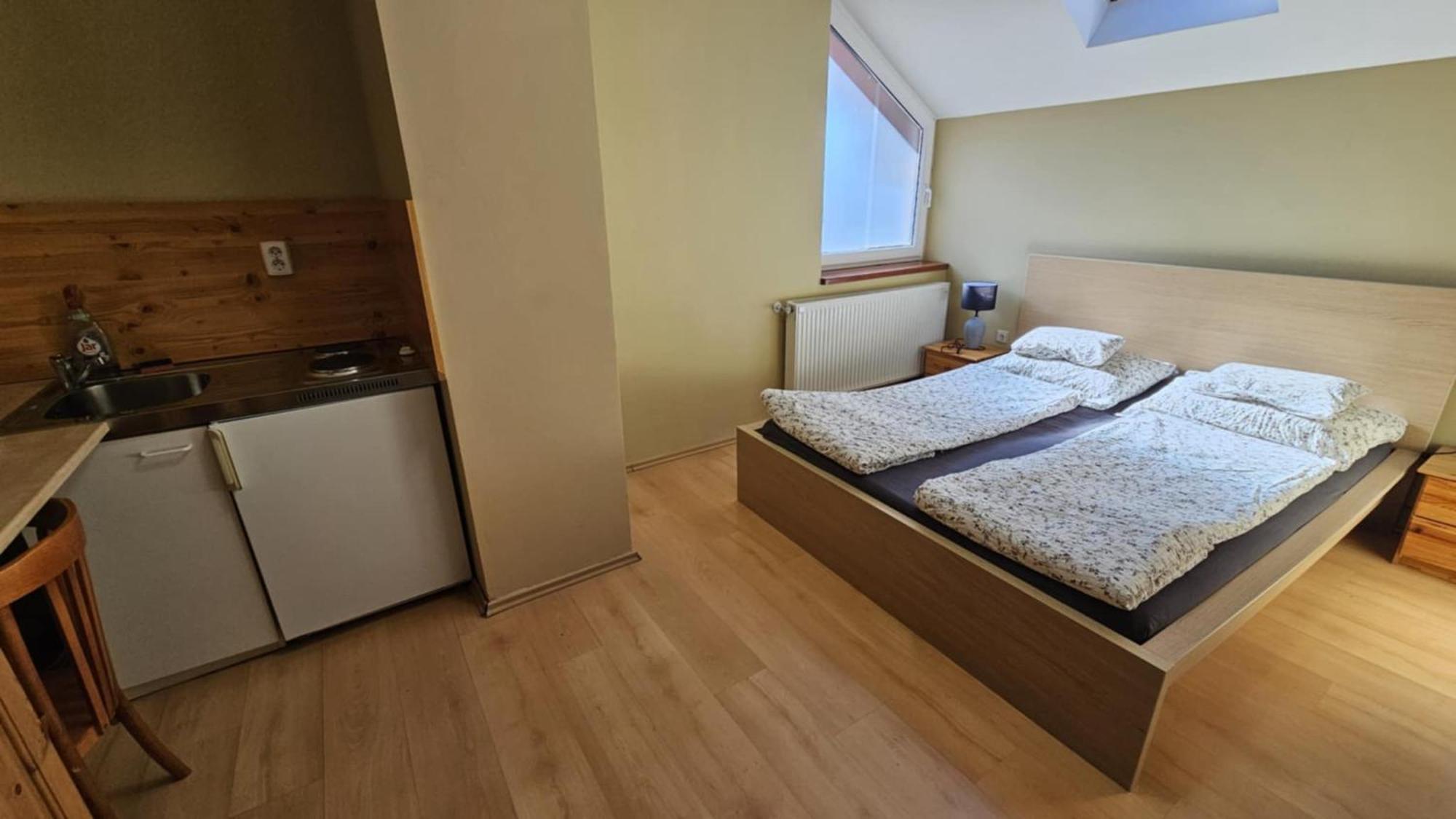 Rozsakert Apartmanhaz Hajdúszoboszló Zewnętrze zdjęcie